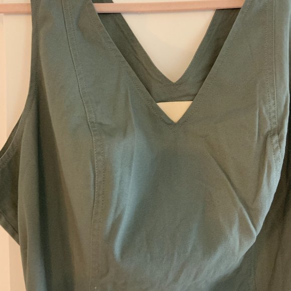 NWT Modcloth Olive Green V Neck Short Utility Dress - Picture 2 of 5